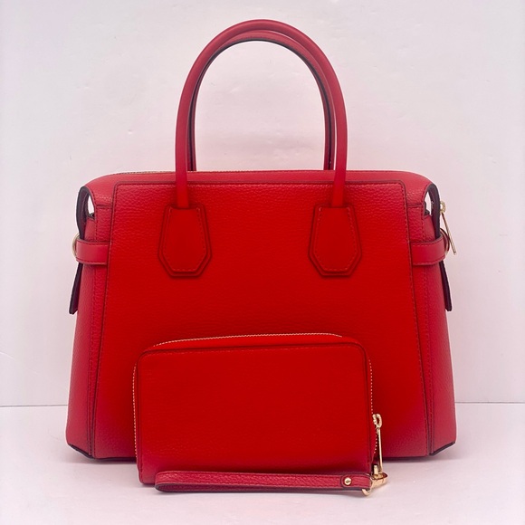 Michael Kors Mercer Medium Belted
Satchel Crossbody and Wallet Set - Picture 5 of 14